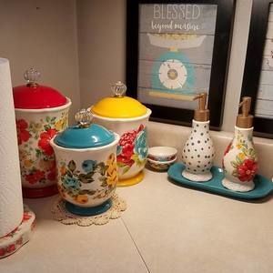 Meet your Posher, Karrie